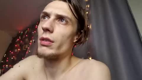 Snapshot of rick_reed chatting on 12-22-24, 01:45 Rick online show from 12-22-24, 01:45