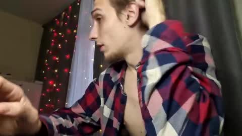 Snapshot of rick_reed chatting on 12-22-24, 06:17 Rick online show from 12-22-24, 06:17