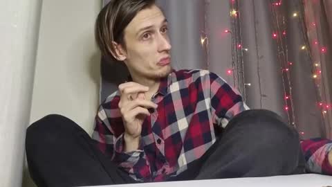 Snapshot of rick_reed chatting on 12-28-24, 01:08 Rick online show from 12-28-24, 01:08