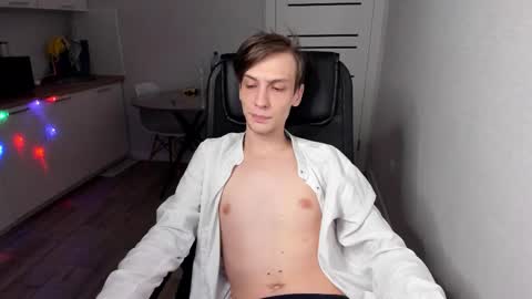 Snapshot of rick_reed chatting on 11-25-25, 03:28 Rick online show from 11-25-25, 03:28