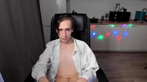 Snapshot of rick_reed chatting on 12-13-25, 10:37 Rick online show from 12-13-25, 10:37