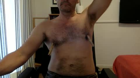 Snapshot of rickcamman chatting on 11-17-25, 09:59 Rick online show from 11-17-25, 09:59