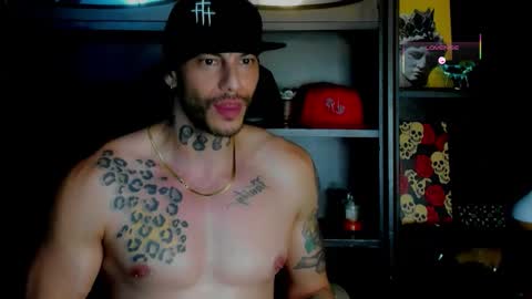 Snapshot of rickg_oficial chatting on 10-20-25, 11:38 RICKG online show from 10-20-25, 11:38