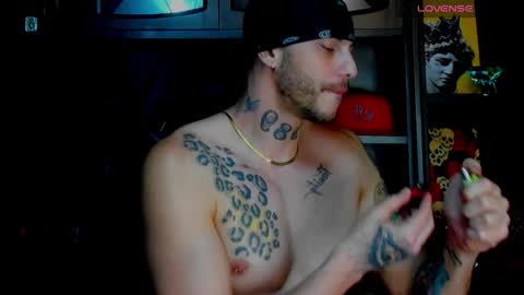 Snapshot of rickg_oficial chatting on 10-24-25, 10:50 RICKG online show from 10-24-25, 10:50