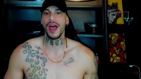 Snapshot of rickg_oficial chatting on 01-06-26, 08:45 RICKG online show from 01-06-26, 08:45