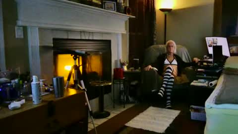 PINK HOLE TWINK online show from 01-18-25, 04:04