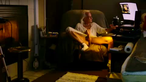 PINK HOLE TWINK online show from 02-11-25, 05:05