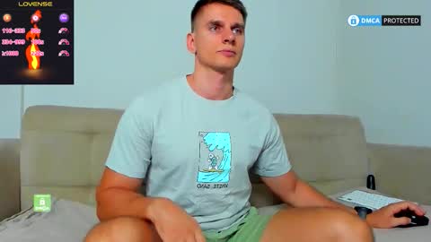 Snapshot of ricky_boltin chatting on 11-03-25, 07:42 Ricky online show from 11-03-25, 07:42