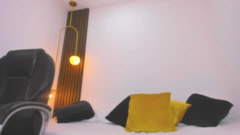 Ricky  online show from 02-11-25, 11:33