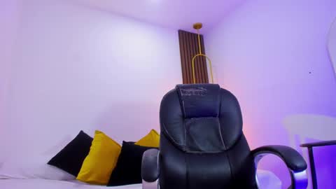 Ricky  online show from 02-20-25, 11:43