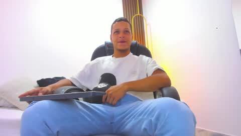 Ricky  online show from 02-26-25, 06:54