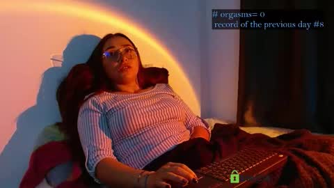 Candy online show from 10-20-25, 04:13