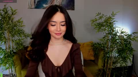 Layla online show from 04-01-26, 09:10