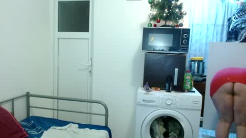 Snapshot of ridemerafsuzana chatting on 12-14-24, 08:08 Ridemeraf online show from 12-14-24, 08:08