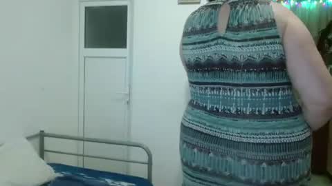 Snapshot of ridemerafsuzana chatting on 01-26-25, 07:31 Ridemeraf online show from 01-26-25, 07:31