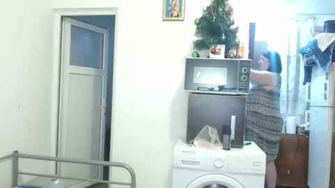 Snapshot of ridemerafsuzana chatting on 01-31-25, 03:00 Ridemeraf online show from 01-31-25, 03:00