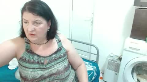 Snapshot of ridemerafsuzana chatting on 10-08-25, 09:29 Ridemeraf online show from 10-08-25, 09:29