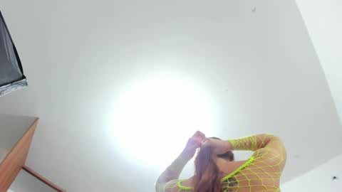 Rihanna hotx online show from 11-10-25, 02:54