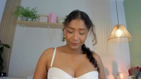 rihanna_sena online show from 02-26-26, 04:00