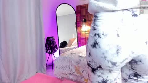 Sara online show from 03-12-25, 10:05