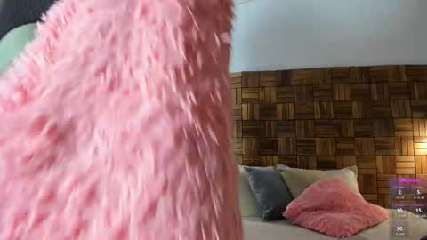 Sara online show from 12-16-25, 10:09