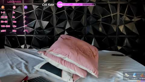 Snapshot of rihannagil chatting on 01-14-25, 09:30 rihanna online show from 01-14-25, 09:30