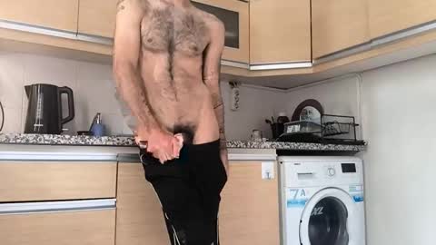 riia362963 online show from 10-28-25, 09:46