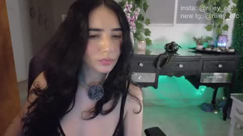 Independent model online show from 07-28-26, 07:15