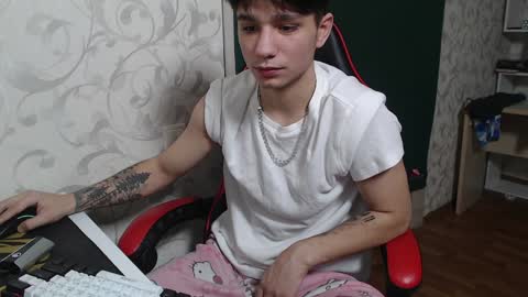 Snapshot of rik_and chatting on 12-11-24, 08:50 Rick online show from 12-11-24, 08:50