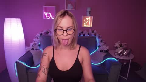 Rika online show from 12-21-24, 06:52