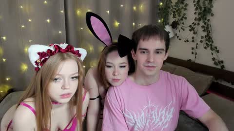Snapshot of riki_tiki_tavi_time chatting on 01-10-25, 07:54 Victor  Maria online show from 01-10-25, 07:54
