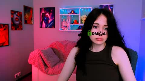 Snapshot of riley_sanders chatting on 05-28-26, 07:22 Meow online show from 05-28-26, 07:22