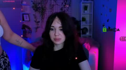 Snapshot of riley_sanders chatting on 06-12-26, 07:13 Meow online show from 06-12-26, 07:13