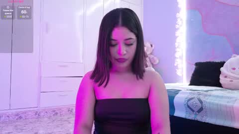 Snapshot of riley_skye_ chatting on 06-15-26, 08:22 RAILEY online show from 06-15-26, 08:22
