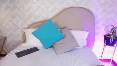 Snapshot of rileyallen01 chatting on 06-05-26, 06:09 Rilley Allen online show from 06-05-26, 06:09