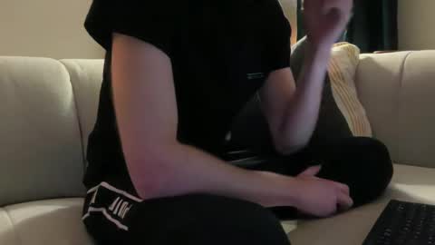 Snapshot of rileyman13xx chatting on 01-29-25, 12:12 rileyman13xx online show from 01-29-25, 12:12