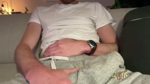 Snapshot of rileyman13xx chatting on 02-22-25, 04:07 rileyman13xx online show from 02-22-25, 04:07