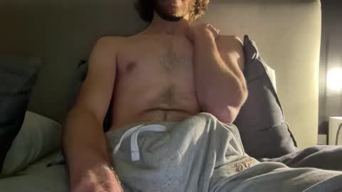 Snapshot of rileyman13xx chatting on 12-04-25, 01:26 rileyman13xx online show from 12-04-25, 01:26