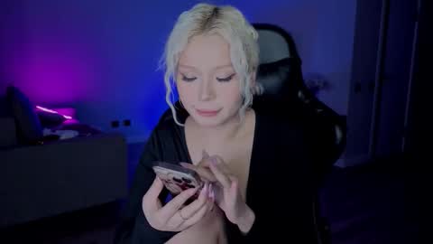 rileymee online show from 12-03-25, 03:14