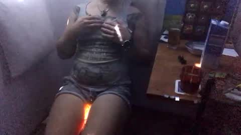 Snapshot of riod_rainforest_1983 chatting on 10-14-25, 06:42 Rotrigo online show from 10-14-25, 06:42