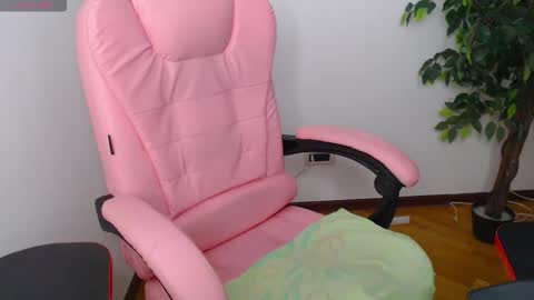 Ripe cherries online show from 09-18-25, 07:16