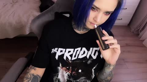   DianaBrite            fansl y online show from 02-08-25, 01:22