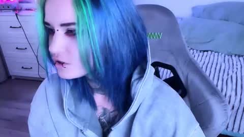   DianaBrite            fansl y online show from 09-12-25, 01:11