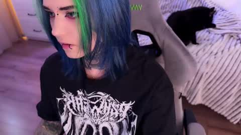   DianaBrite            fansl y online show from 10-15-25, 01:11