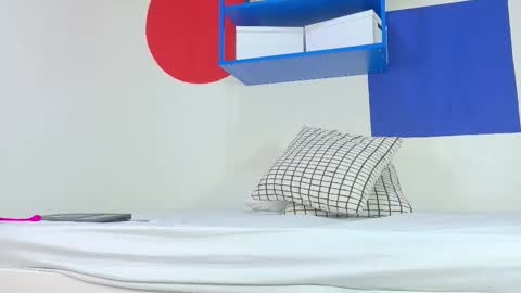 RIRI  online show from 12-18-25, 12:55