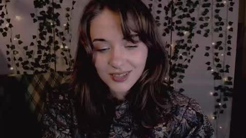 risha_laass online show from 11-12-25, 07:57
