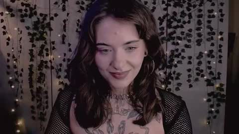 risha_laass online show from 11-14-25, 08:51