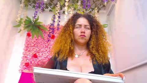 Risitos De Oro online show from 05-07-26, 11:37