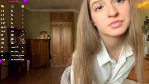Mary online show from 05-31-26, 01:29