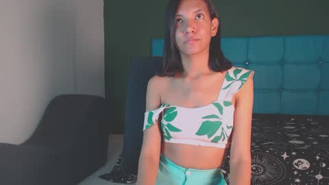 risy_rose online show from 02-05-25, 07:53